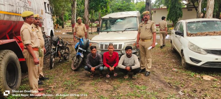 शक्तिनगर पुलिस की बड़ी कामयाबी : चोरी की बोलेरो और दो बाइक बरामद, तीन अन्तर्राज्यीय चोर गिरफ्तार.