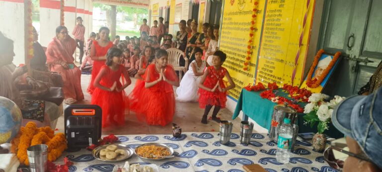 गुरु व्यक्ति का सच्चा पथ प्रदर्शक गुरु का स्थान सर्वोपरि – प्रेम शंकर राम।