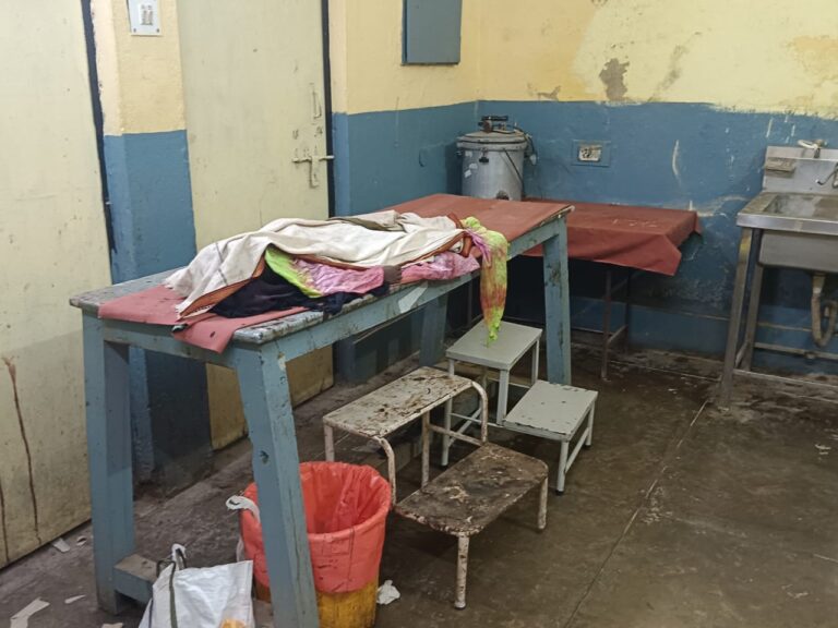 गिट्टी लदे ट्रिपर की चपेट में आने से 4 वर्षीय मासूम बालक आयान गुप्ता की मौत।