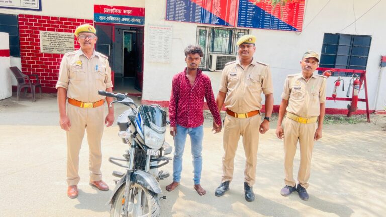 शक्तिनगर पुलिस की बड़ी सफलता: चोरी की बाइक संग एक आरोपी गिरफ्तार, दो फरार.