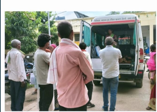 सड़क हादसा में दो युवक गंभीर रूप से घायल ,रेफर.