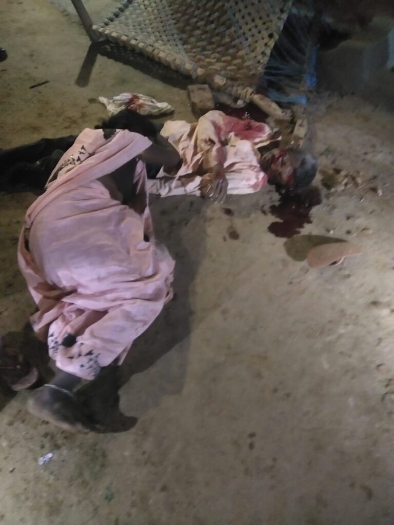 शराब के नशे में धुत दामाद ने झगड़ा सुलझा रहे मामा ससुर उमेश पठारी को फावड़े से वार कर उतारा मौत के घाट।