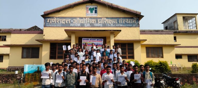 मदरसन इंटरनेशल कंपनी ग्रेट नोएडा नें ऑनलाइन 120 अभ्यर्थियों के साक्षात्कार के सापेक्ष 76 अभ्यर्थियों का चयन किया।