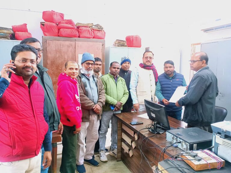 उत्तर प्रदेशीय प्राथमिक शिक्षक संघ (योगेश पांडेय गुट) ने बढ़ते ठंड को देखते हुए स्कूल के समय मे परिवर्तन का किया माँग।