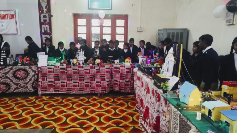 जय ज्योति इण्टर कालेज में विज्ञान प्रदर्शनी का आयोजन.