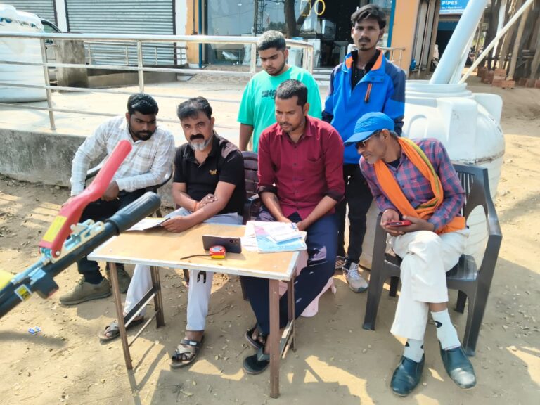 भाजपा मंडल दुद्धी में जिला अध्यक्ष नंदलाल गुप्ता ने सुनी प्रधानमंत्री नरेन्द्र मोदी की मन की बात