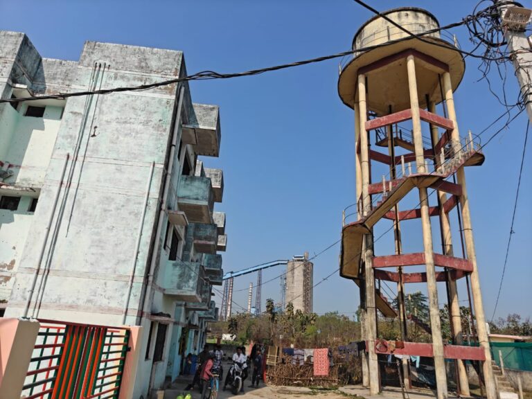 Sonbhadra:दुर्व्यवस्थाओ का शिकार चुर्क नगर पंचायत में बना आसरा आवास